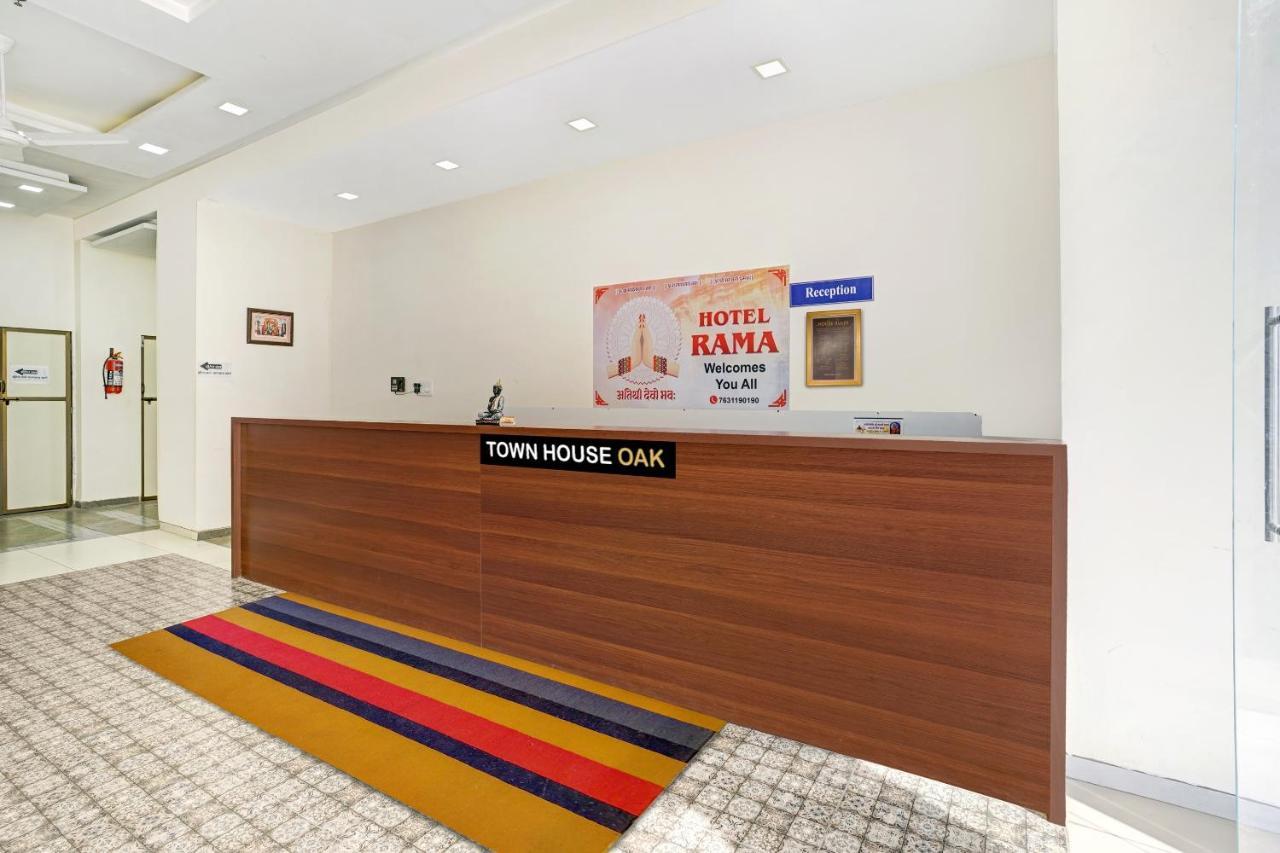 Townhouse Oak Hotel Rama נאסיק מראה חיצוני תמונה