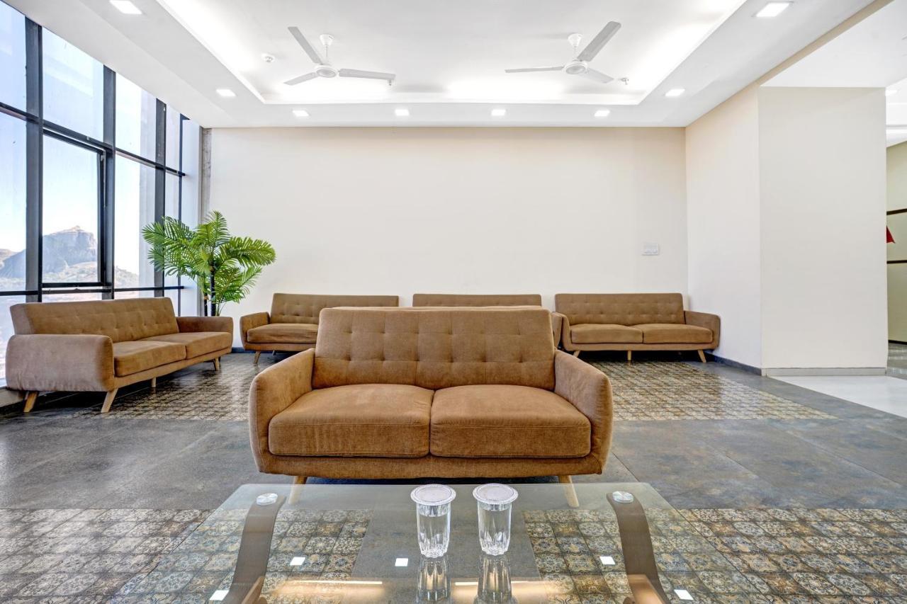 Townhouse Oak Hotel Rama נאסיק מראה חיצוני תמונה