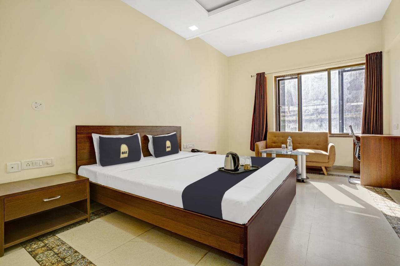 Townhouse Oak Hotel Rama נאסיק מראה חיצוני תמונה