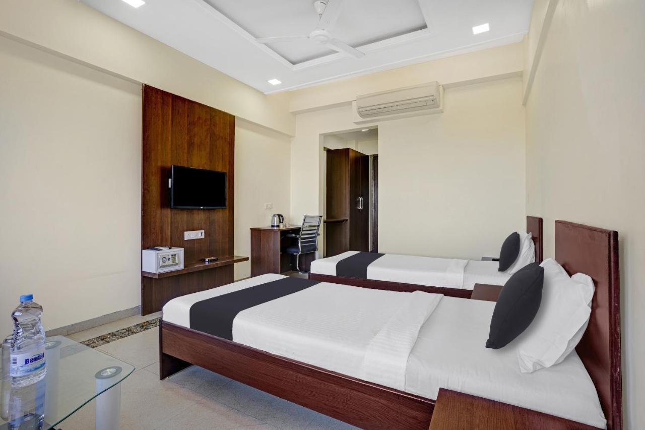 Townhouse Oak Hotel Rama נאסיק מראה חיצוני תמונה