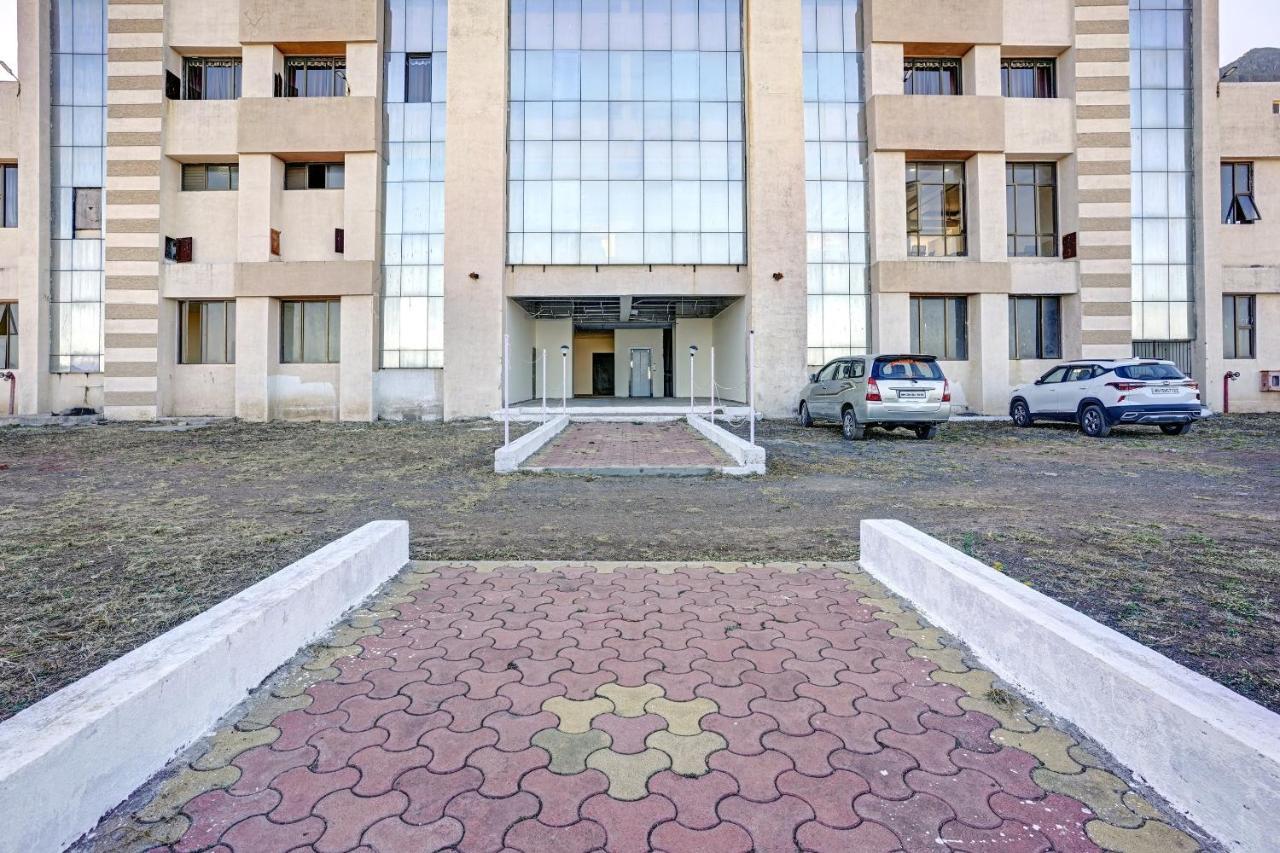 Townhouse Oak Hotel Rama נאסיק מראה חיצוני תמונה