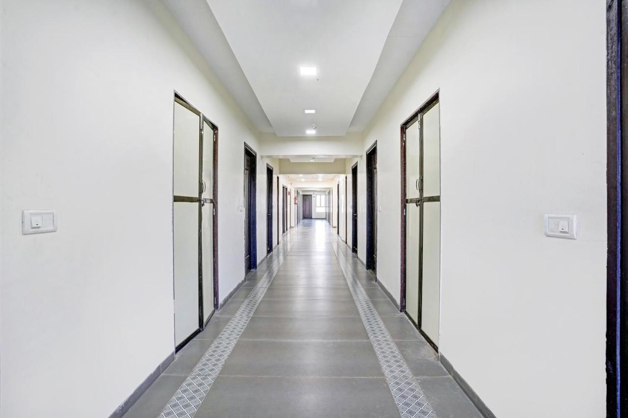 Townhouse Oak Hotel Rama נאסיק מראה חיצוני תמונה