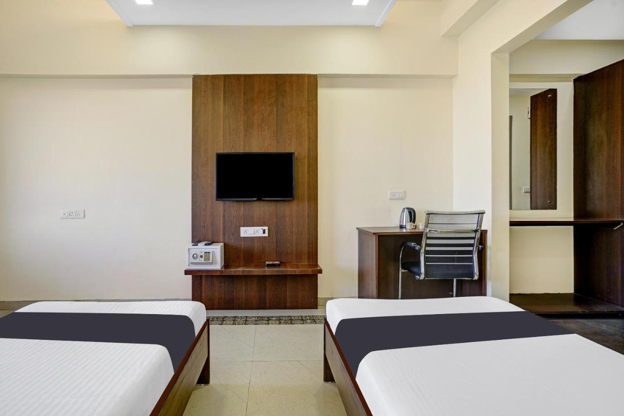 Townhouse Oak Hotel Rama נאסיק מראה חיצוני תמונה